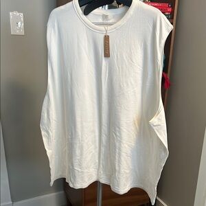 NWT Skims Muscle Tee